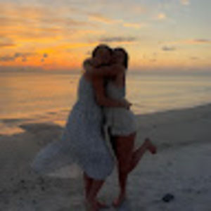 Meet your Posher, Mia